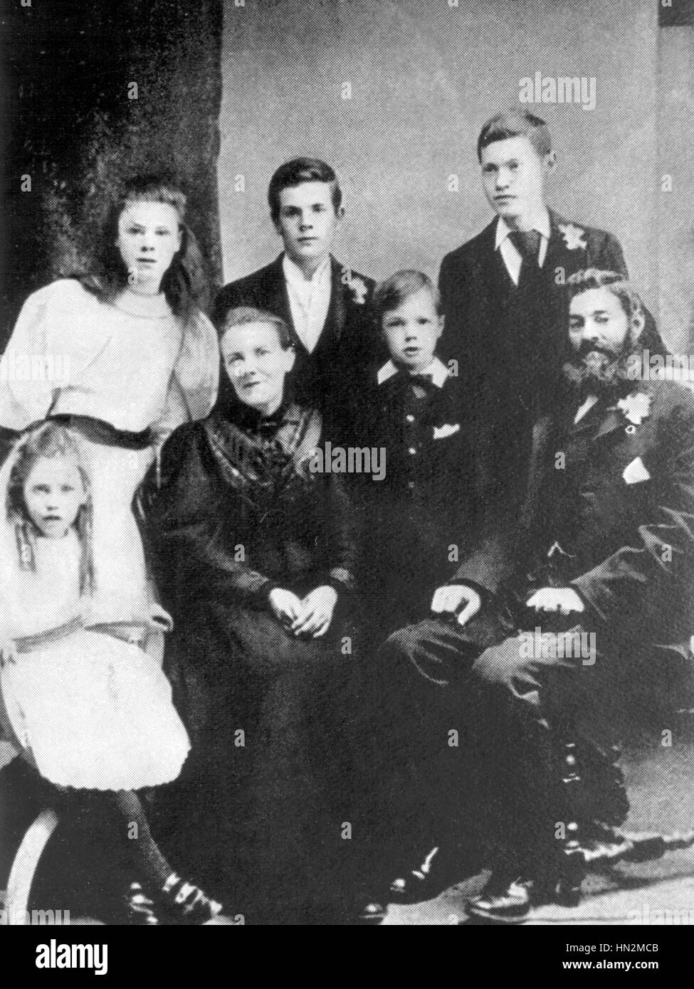 D.H. Lawrences Familie (Vater, Mutter, Brüder und Schwestern) c.1905 (1885-1930) Stockfoto