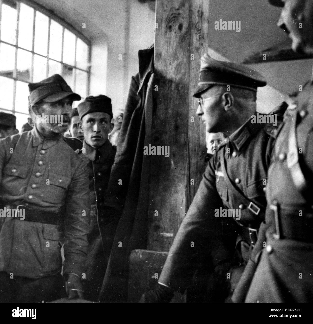 Polnische Gefangenschaft 70-jährigen durch deutsche Offiziere des 20. Jahrhunderts Polen, zweiten Weltkrieg Krieg National archives, Washington Stockfoto