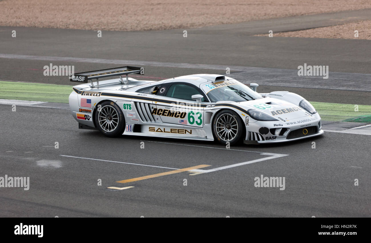 Eine silberne, 2004, Saleen S7R, in die 90er Jahre Ausdauer Legenden Demonstration im Jahr 2016 Silverstone Classic Stockfoto