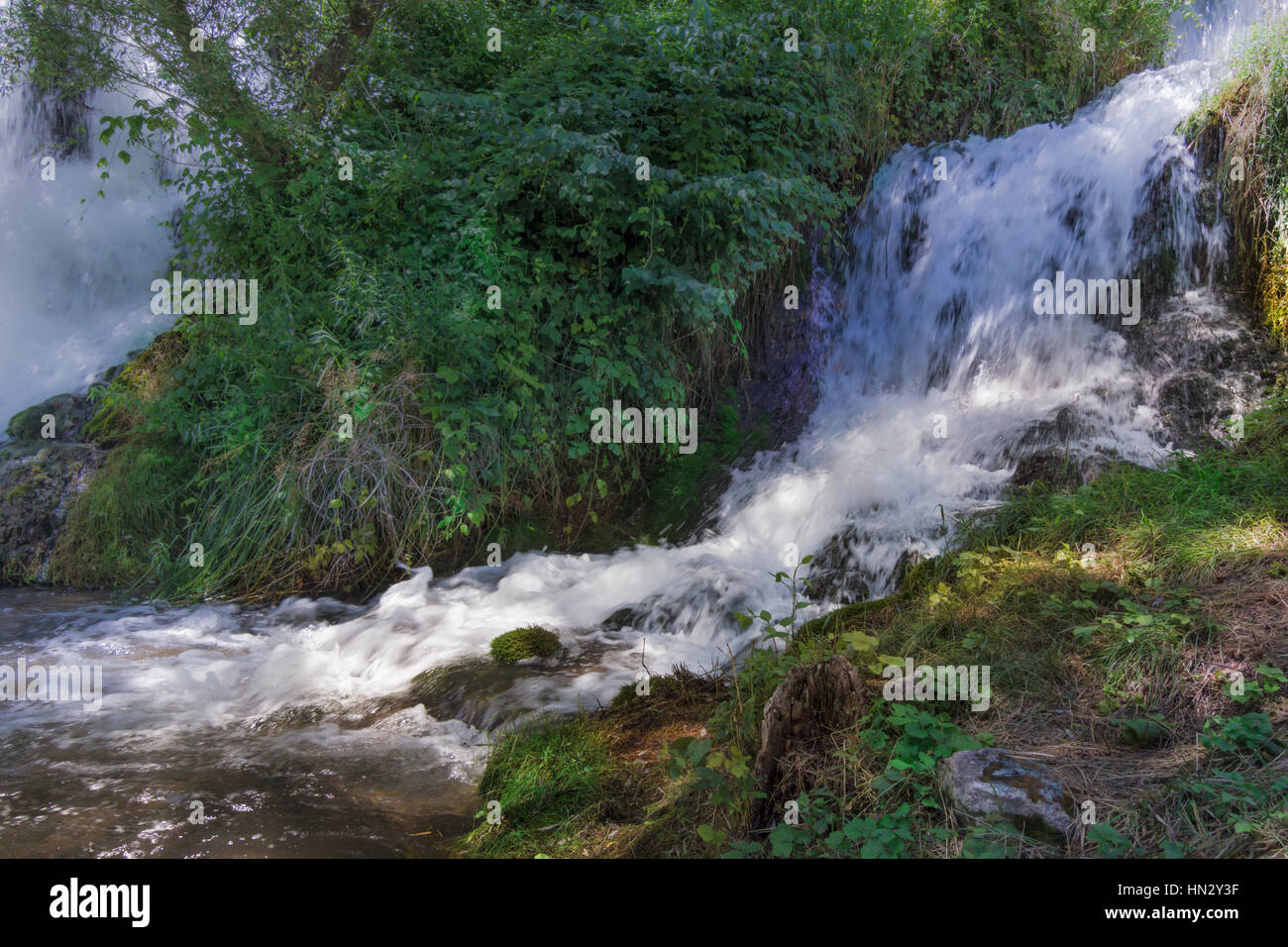 Cifuentes Wasserfälle in Trillo, Guadalajara (Spanien). Stockfoto