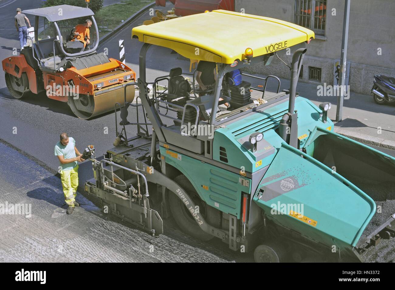 Hof für die Asphaltierung der Straße Stockfoto