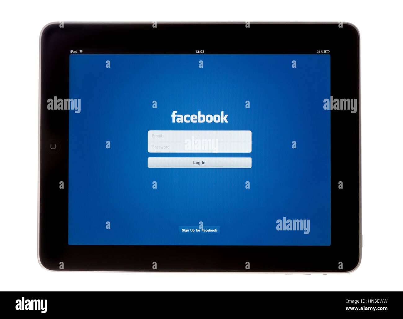 Bath, Großbritannien - 9. November 2011: An Apple iPad zeigt das Protokoll im Bildschirm der Facebook-App, erschossen vor einem weißen Hintergrund. Die sozialen medi Stockfoto
