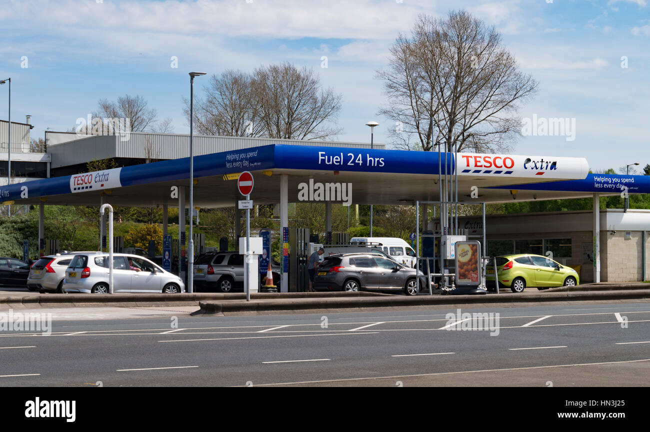 Tesco-Tankstelle in Horwich Stockfoto