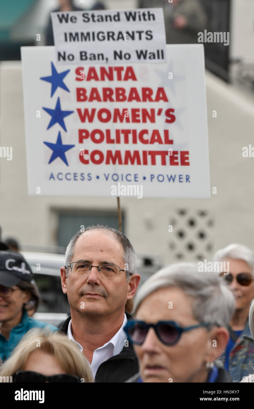 Rabbi Steve Cohen Kongregation Bna'i Brith, anlässlich einer muslimischen Reiseverbot Anti-Rallye in Santa Barbara, Kalifornien Stockfoto