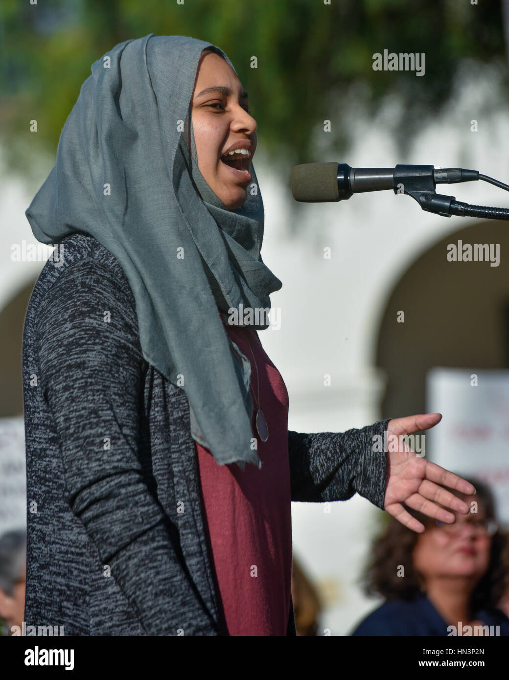 4. Februar 2017. Anti-muslimische Reiseverbot Rallye in Santa Barbara, Kalifornien. Stockfoto