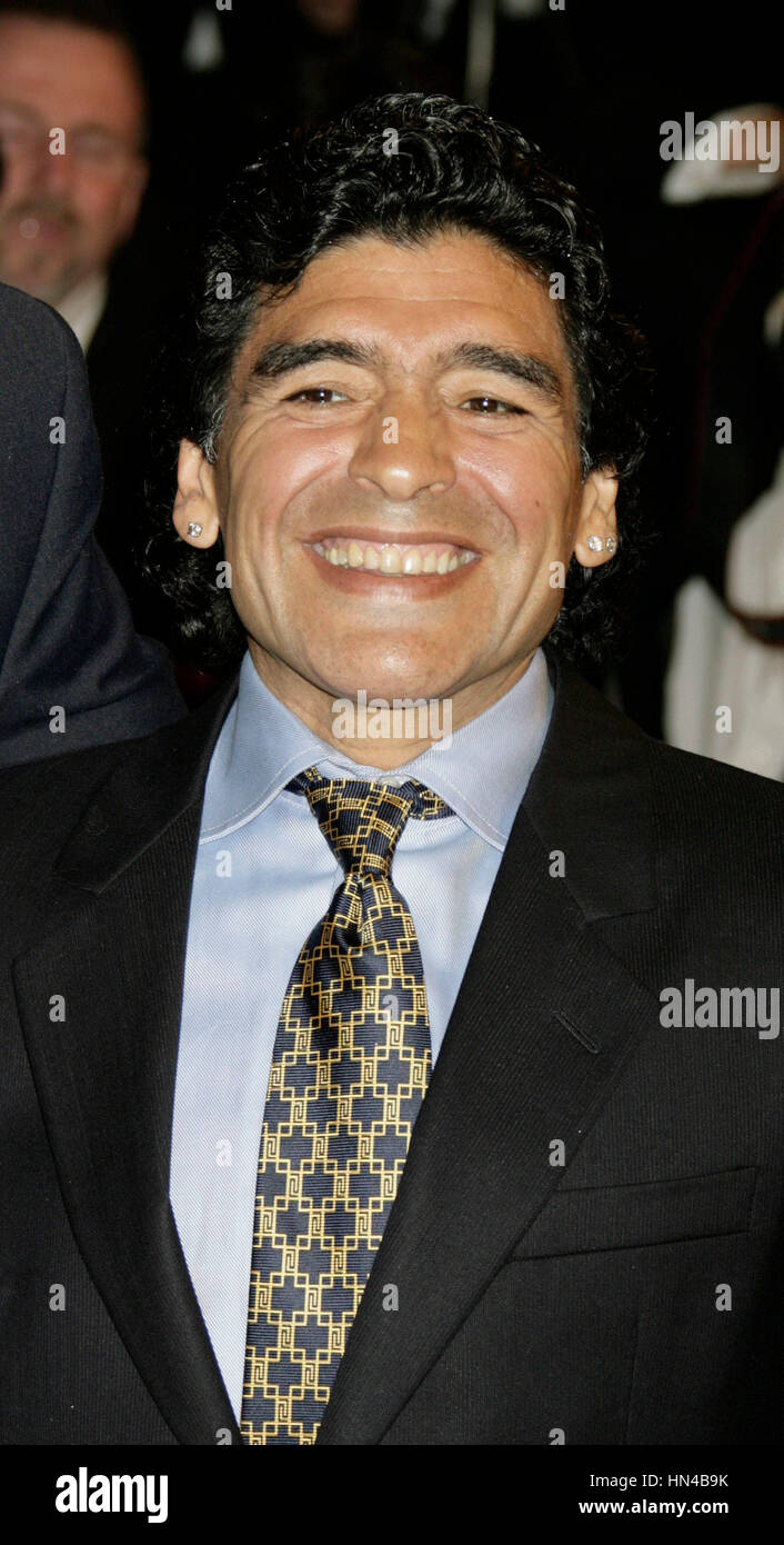 Diego Maradona bei der Premiere des Films "Maradona von Kusturica" am Palais des Festivals bei den 61. Internationalen Filmfestspielen am 20. Mai 2008 in Cannes, Frankreich. Foto von Francis Specker Stockfoto