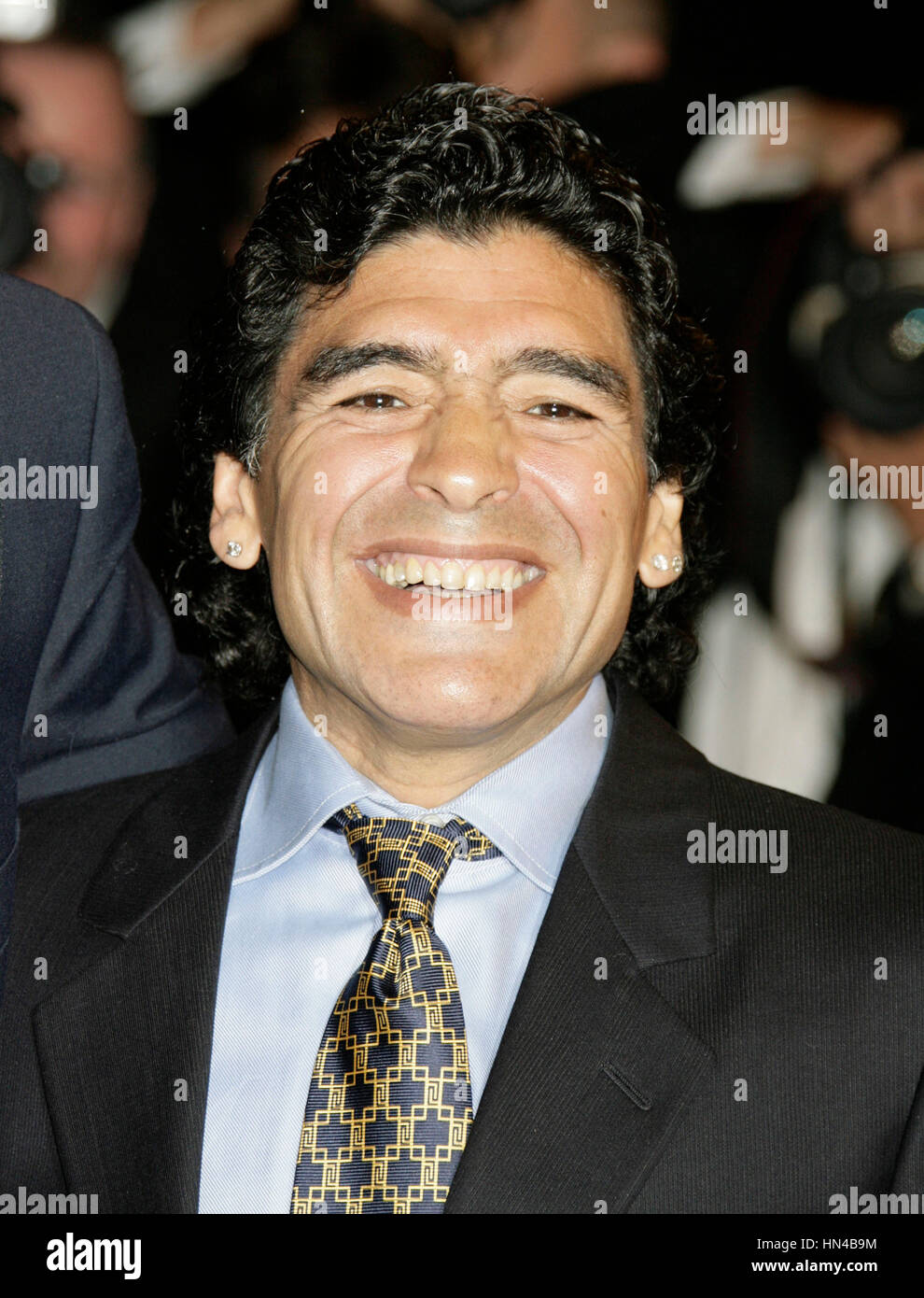 Diego Maradona bei der Premiere des Films "Maradona von Kusturica" am Palais des Festivals bei den 61. Internationalen Filmfestspielen am 20. Mai 2008 in Cannes, Frankreich. Foto von Francis Specker Stockfoto
