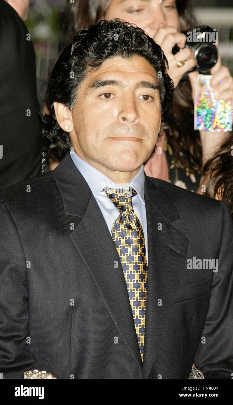 Diego Maradona bei der Premiere des Films "Maradona von Kusturica" am Palais des Festivals bei den 61. Internationalen Filmfestspielen am 20. Mai 2008 in Cannes, Frankreich. Foto von Francis Specker Stockfoto
