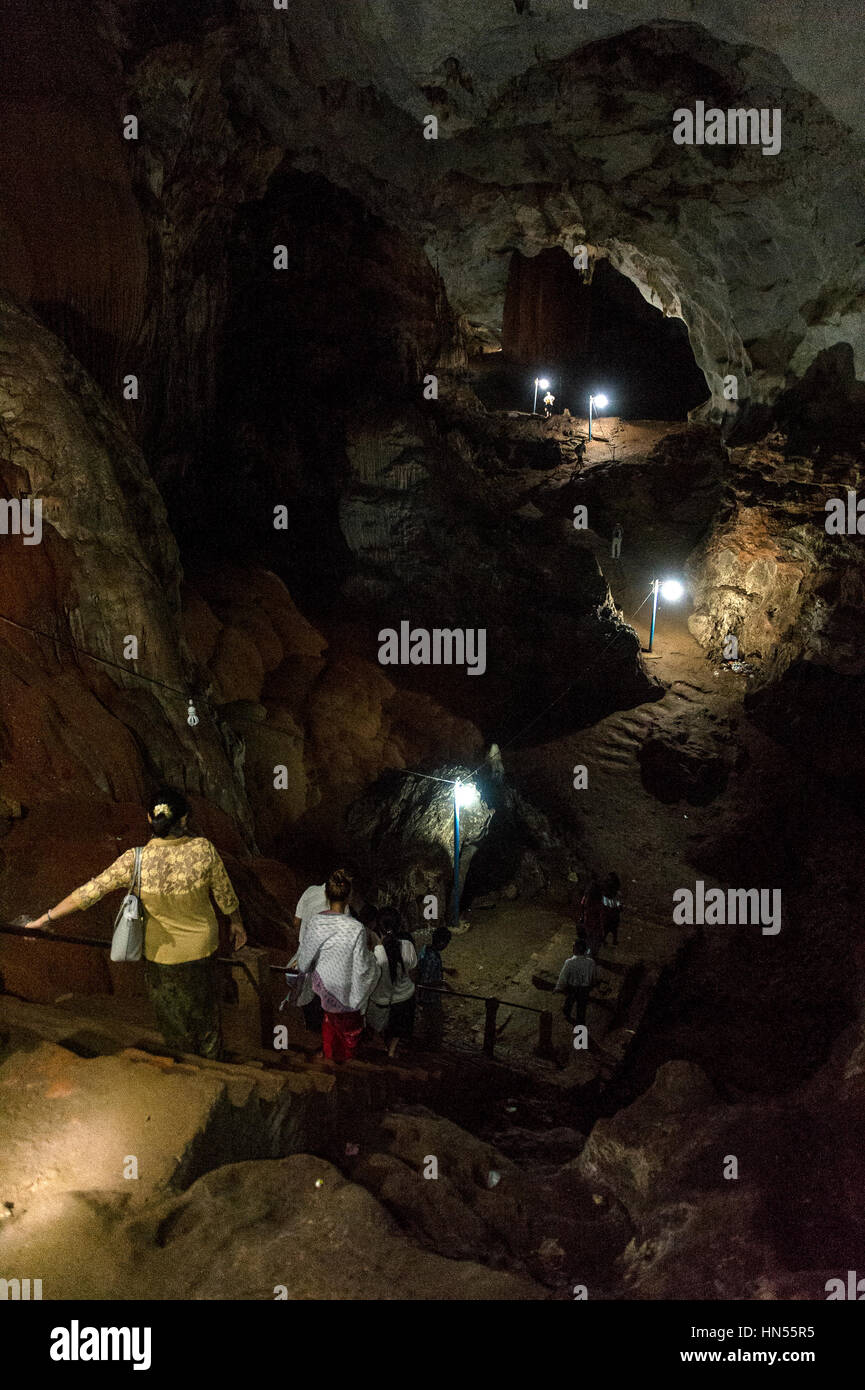 Myanmar (früher Burma). Kayin Zustand (Karen). HPA JG Saddar oder Sadan Höhle Stockfoto