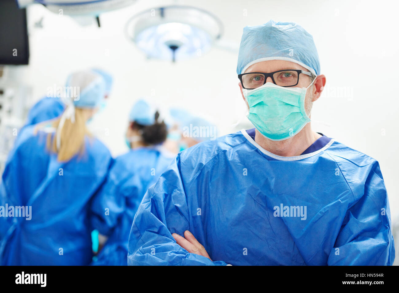 Erfahrenen Arzt auf chirurgische uniform Stockfoto