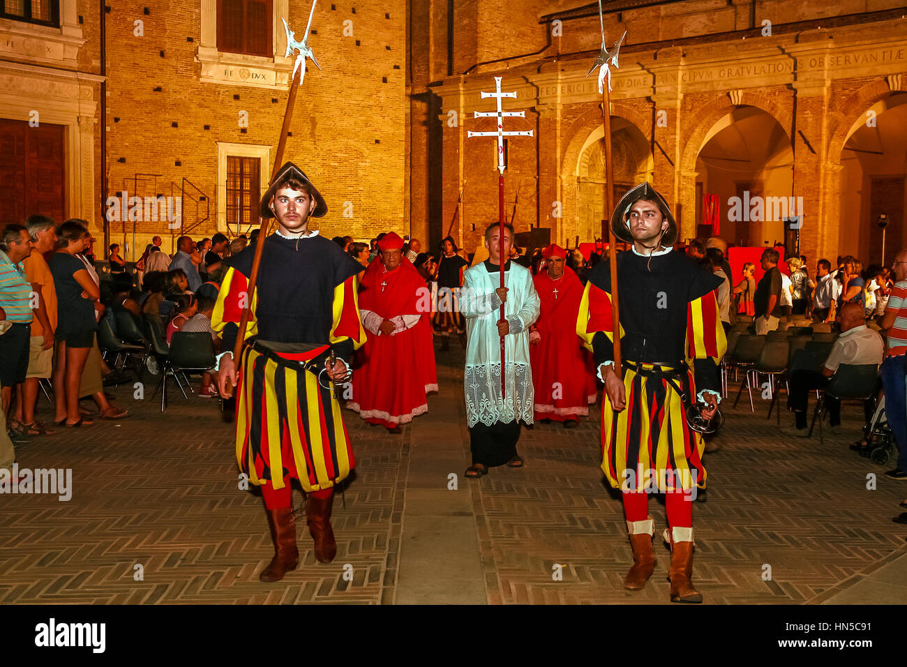 Italien Marken Urbino Festa del Duca zum Gedenken an die Krönung des Herzogs von Urbino Stockfoto