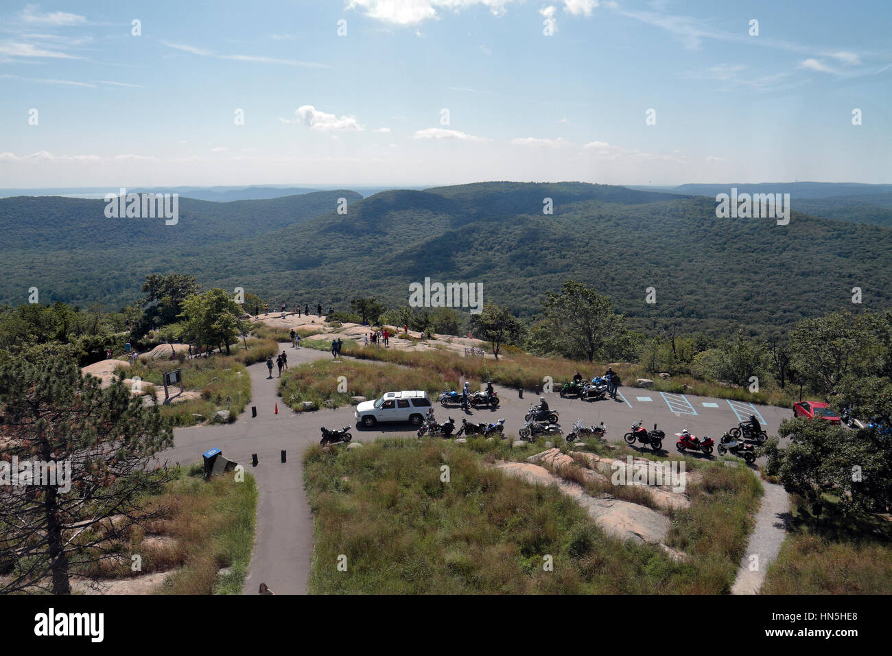 Die erstaunliche Blick nach (ca.) Süd über Bear Mountain State Park, Rockland County, New York, Vereinigte Staaten von Amerika. Stockfoto