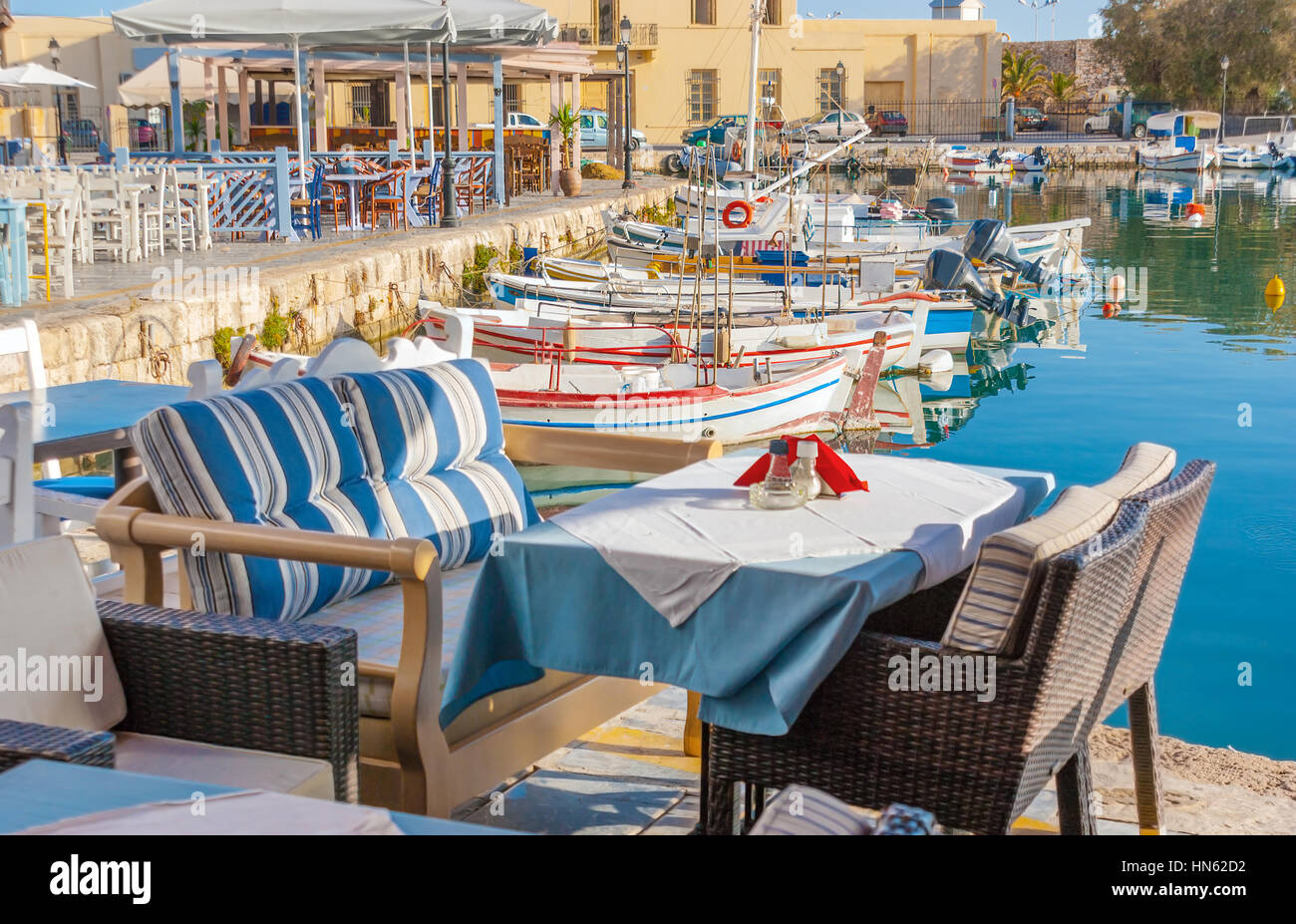 Alter Hafen von Rethymno am Morgen ist eines der leisesten Orte in der Stadt, Griechenland Stockfoto