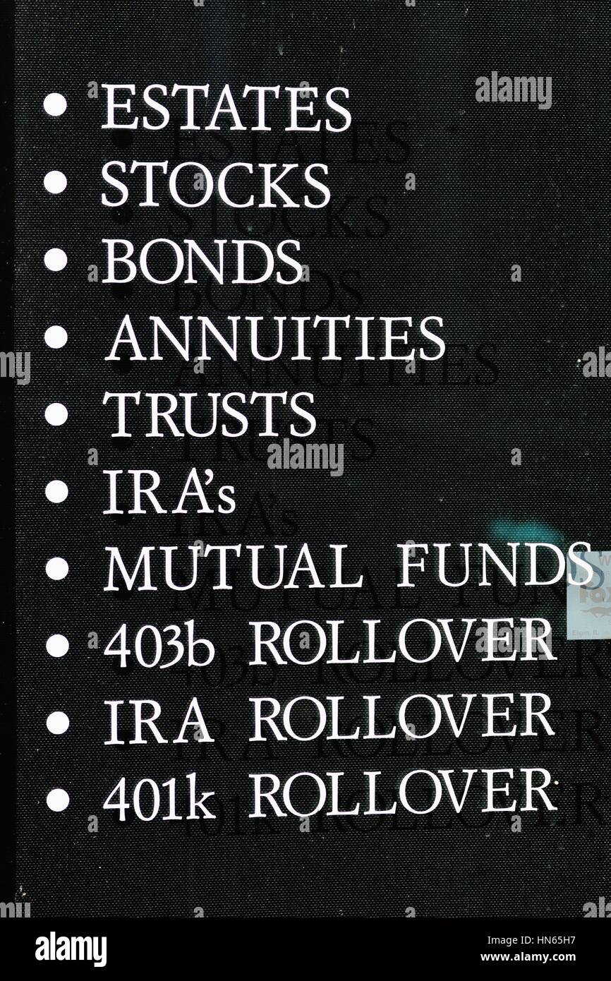 Einige der finanziellen Dienstleistungen, die von einer Bank in Elgin, Illinois, USA angeboten. Stockfoto