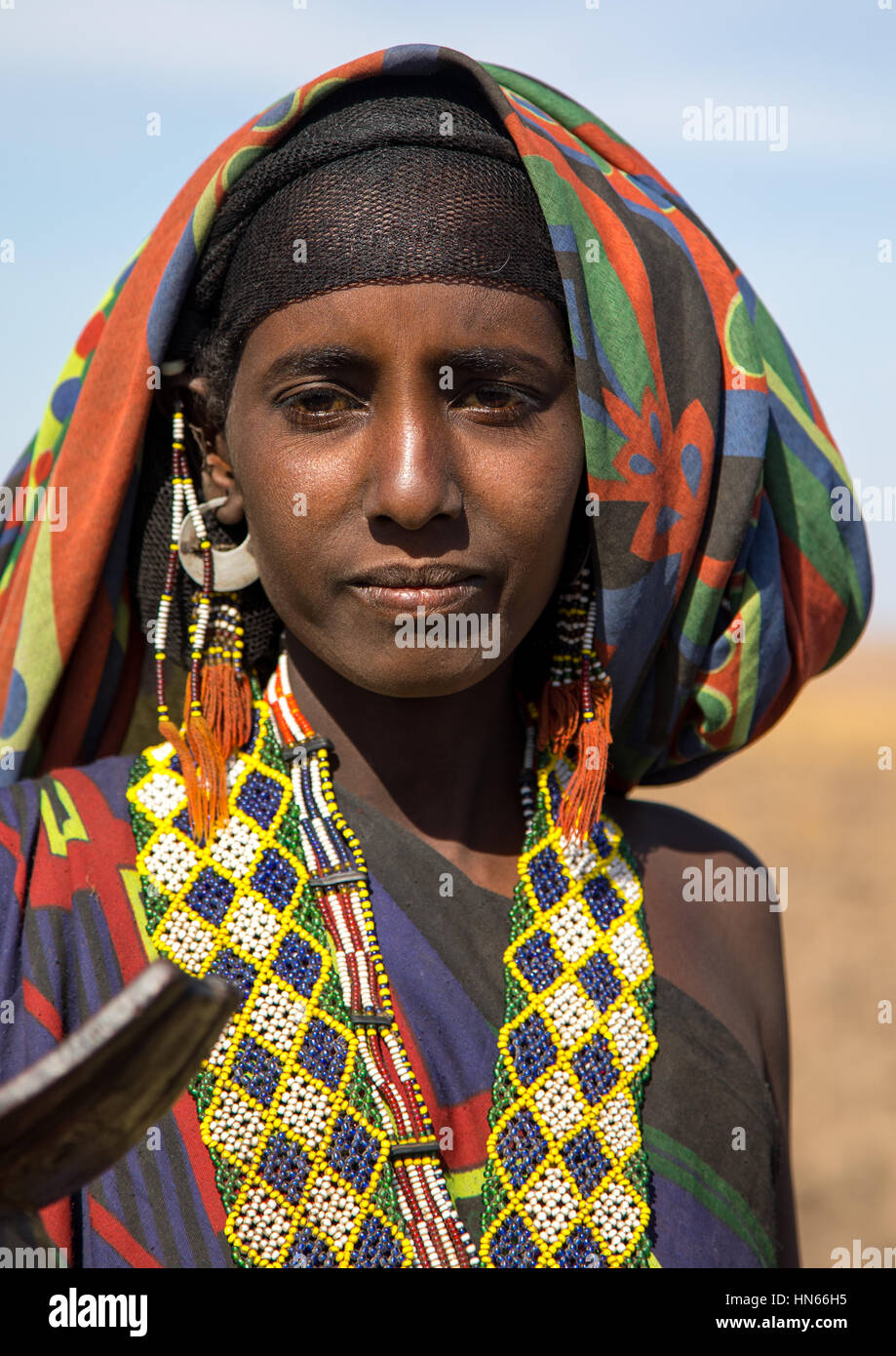 Porträt einer Issa Stamm Frau mit Perlenkette, Afar-Region, Yangudi Rassa Nationalpark, Äthiopien Stockfoto