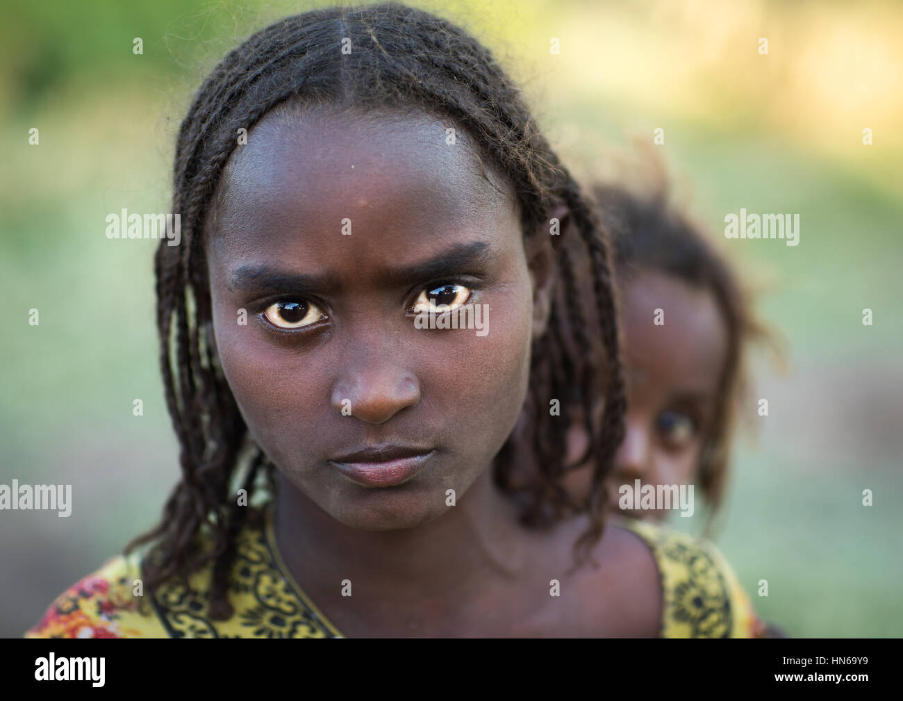 Ernsthafte Afar Stammes Mädchen, Afar-Region, Afambo, Äthiopien Stockfoto