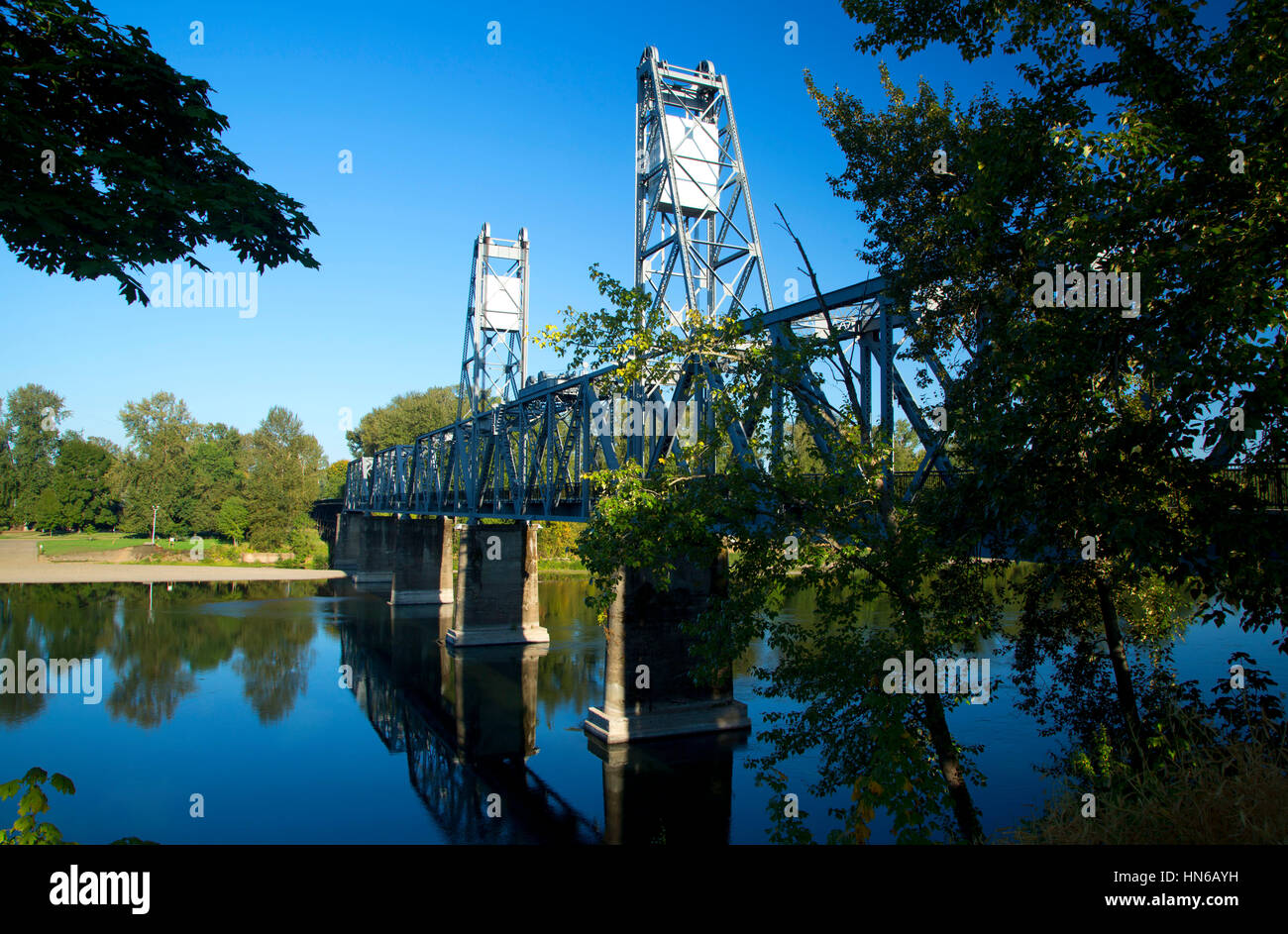Union Street Railroad Fußgänger & Fahrrad-Brücke, Wallace Marine Park, Salem, Oregon Stockfoto