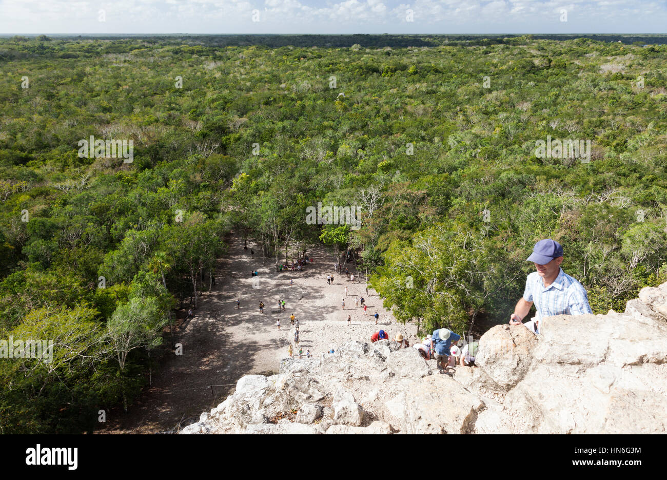 Luftaufnahme von der Spitze des Nohoch Mul, der Tempelpyramide, Coba, der antiken Maya-Zivilisation, der Yucatan-Halbinsel, Mexikanischer Staat Quintana Roo, Mexiko Stockfoto