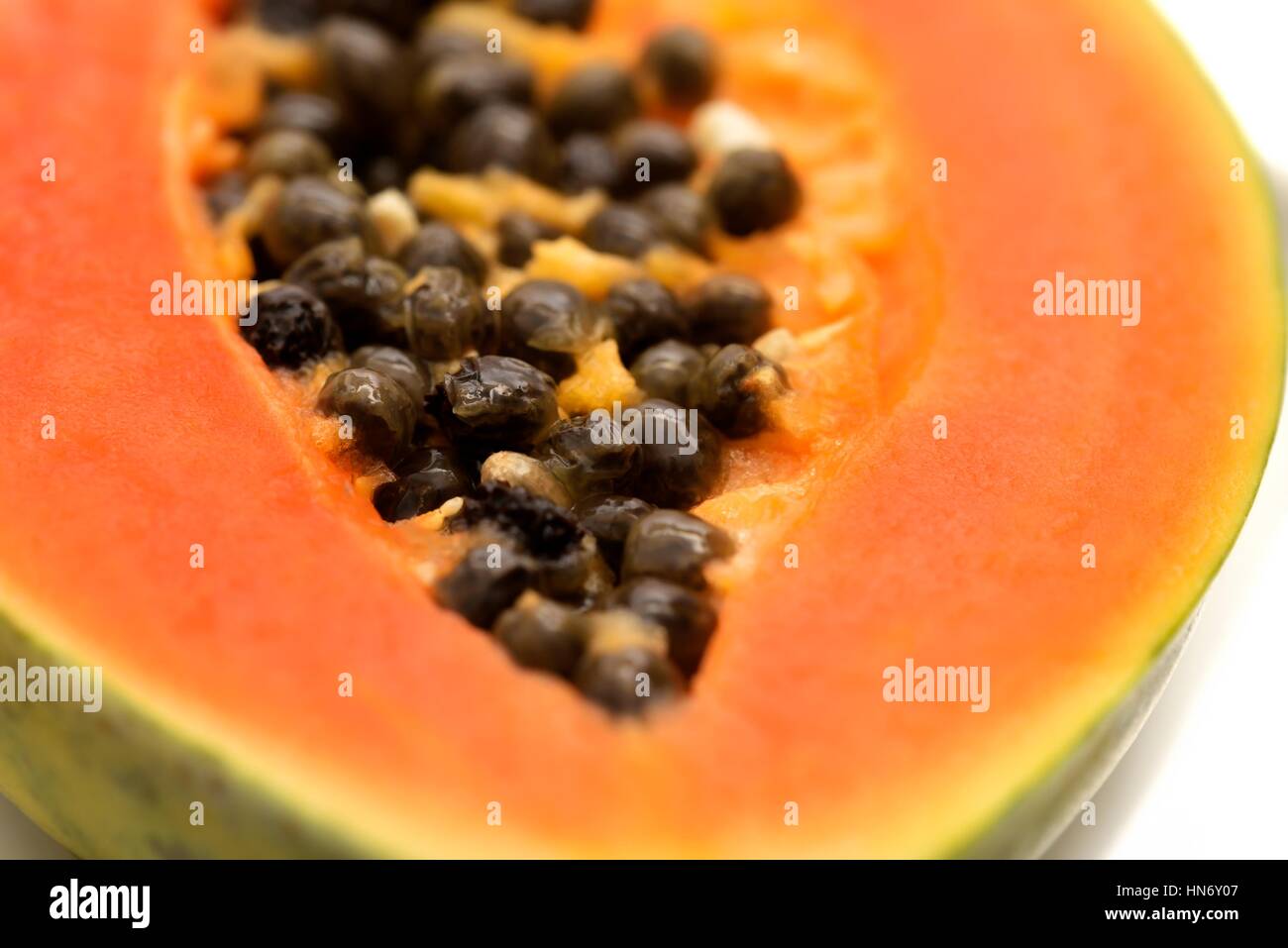 Papaya Frucht aufschneiden. Stockfoto