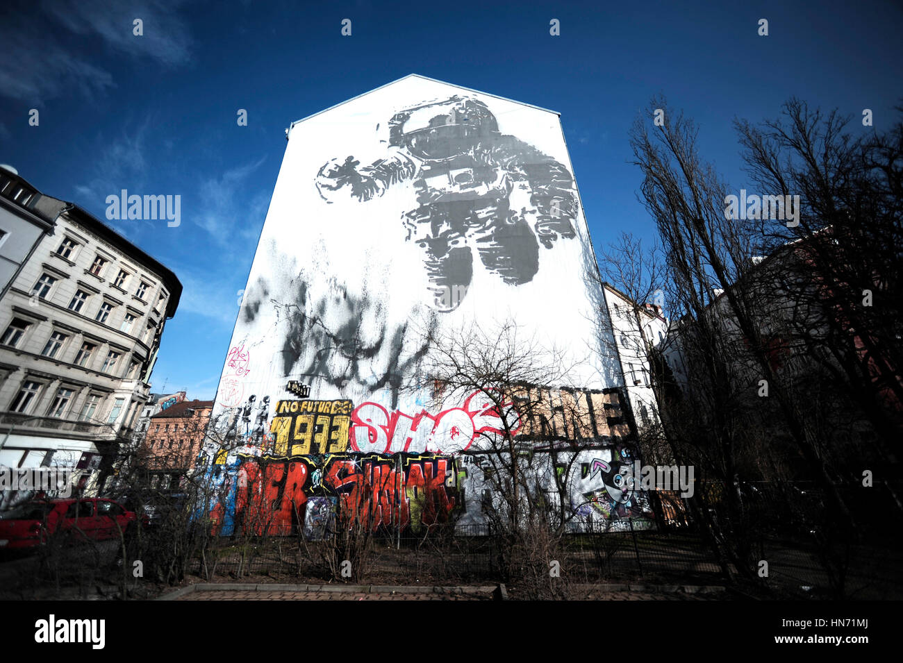 Astronaut Wandbild in Berlin von Victor Ash, als Bestandteil der Backjumps urban Art Festival 2007 Stockfoto