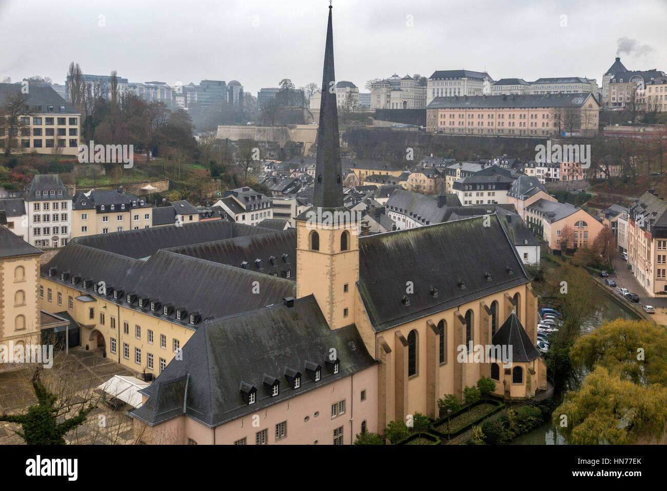 Luxemburg-Stadt Neumünster Abbey, St-Jean-du-Grund-Kirche, Alzette River Stockfoto