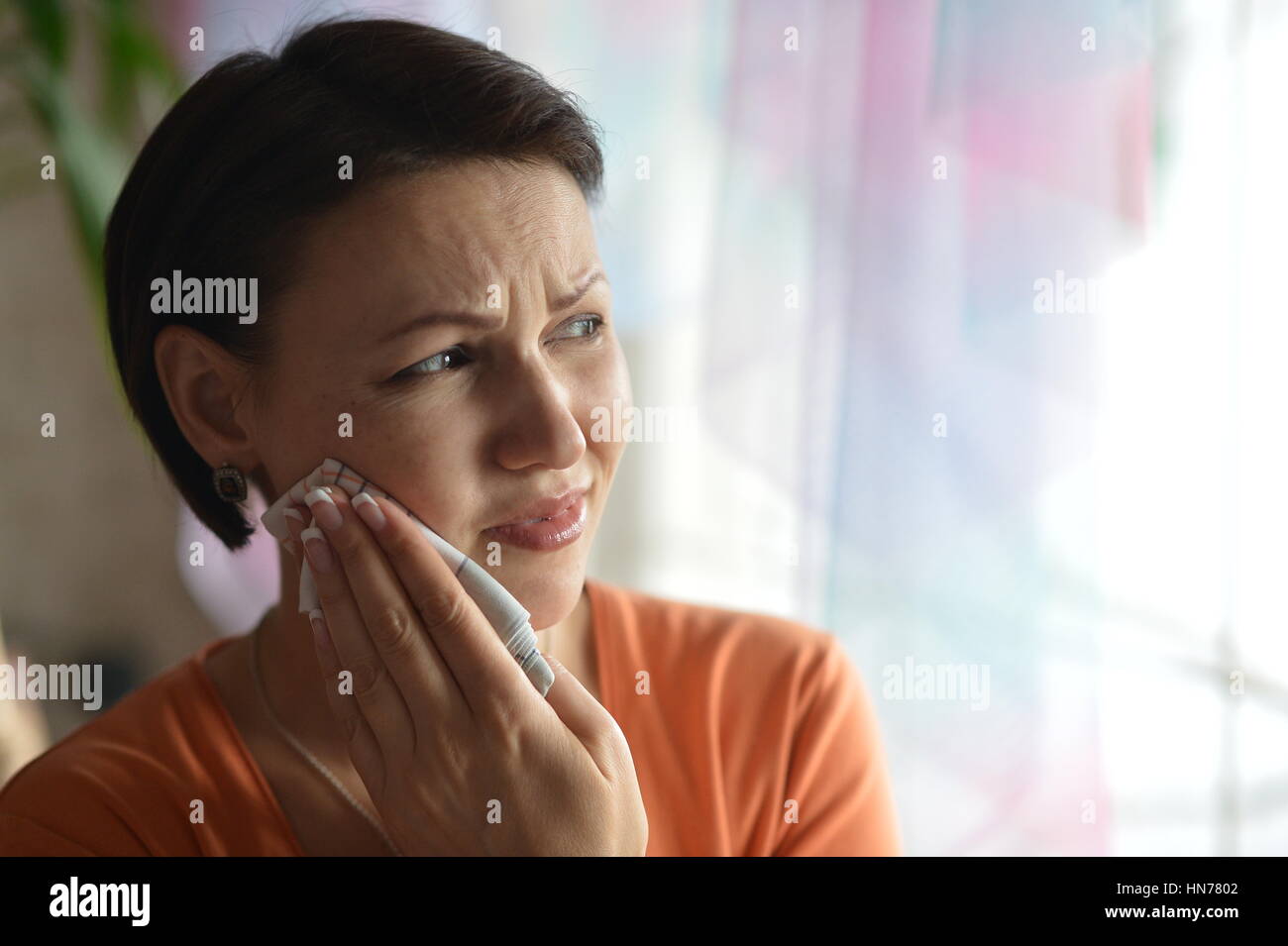 Kranke Frau mit Zahnschmerzen Stockfoto