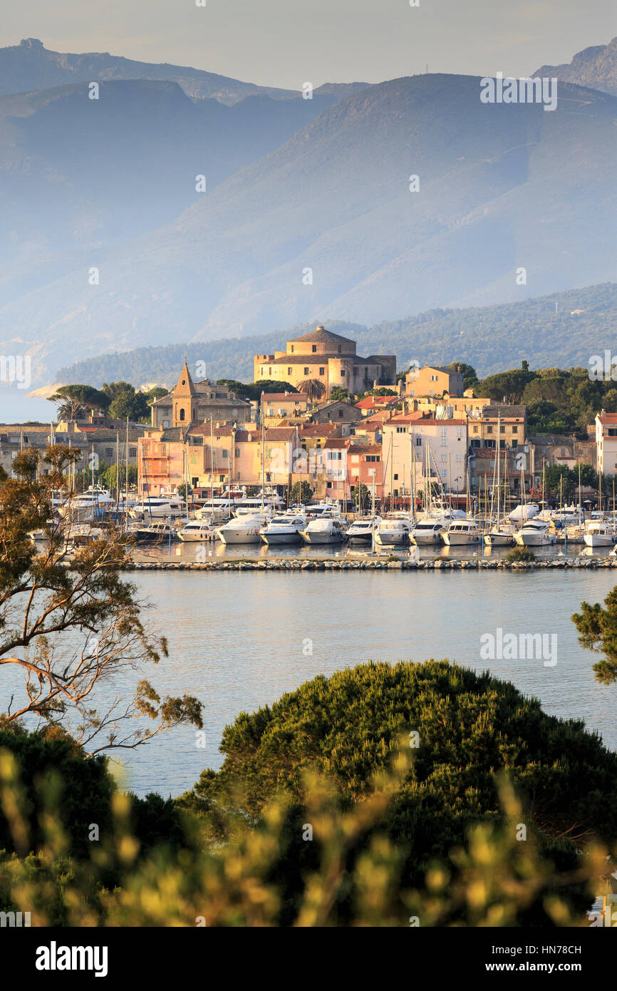 Blick von St. Florent, Korsika, Frankreich Stockfoto