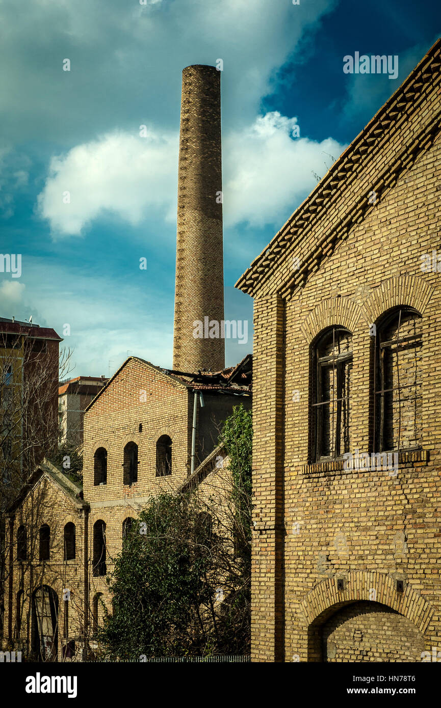 Die Serie der Gebäude des Komplexes, der ehemaligen Seifenfabrik Mira Lanza untergebracht Stockfoto