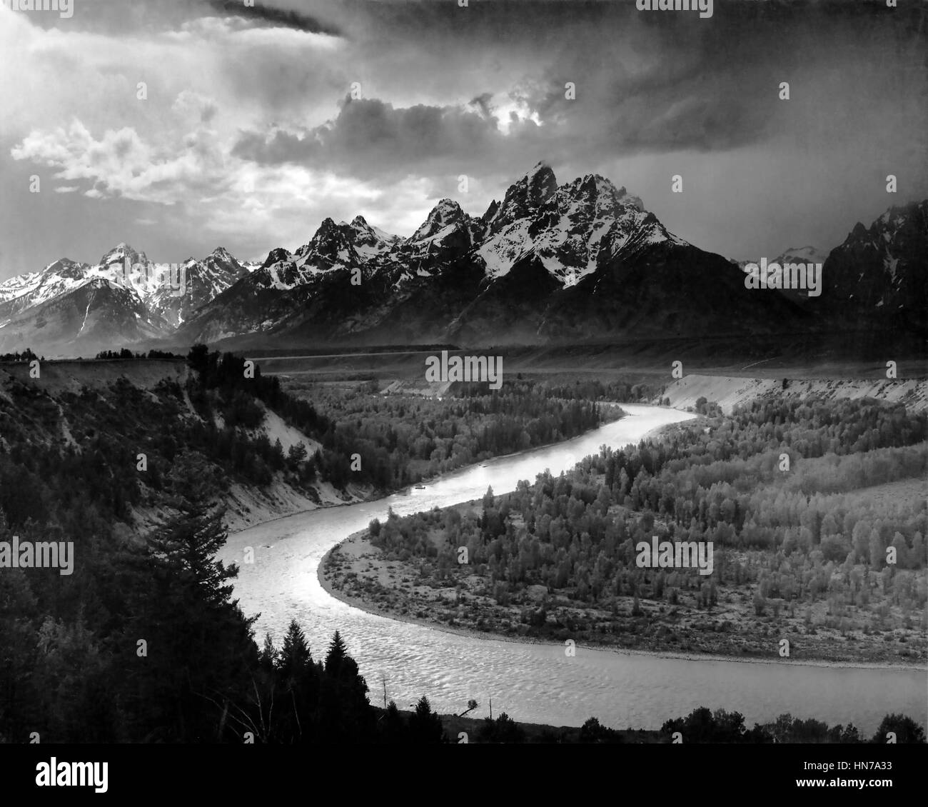 US-amerikanischer Fotograf ANSEL ADAMS (1902-1984). Seine 1942-Foto "The Tetons ein Snake River" Stockfoto