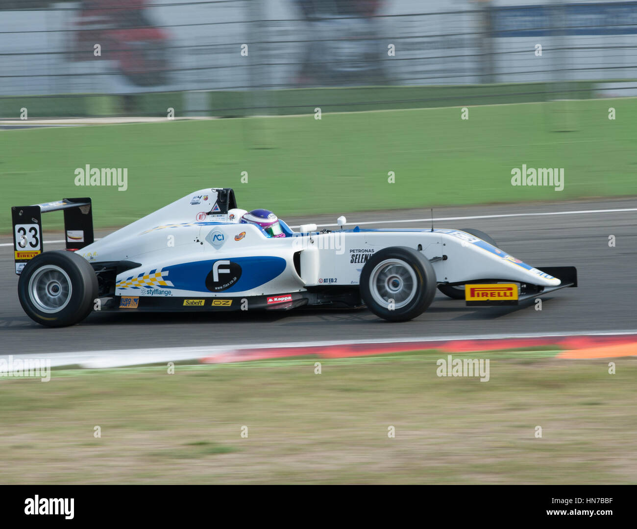 Vallelunga, Rom, Italien. 10. September 2016. Formel 4, Autorennen auf dem richtigen Weg Stockfoto