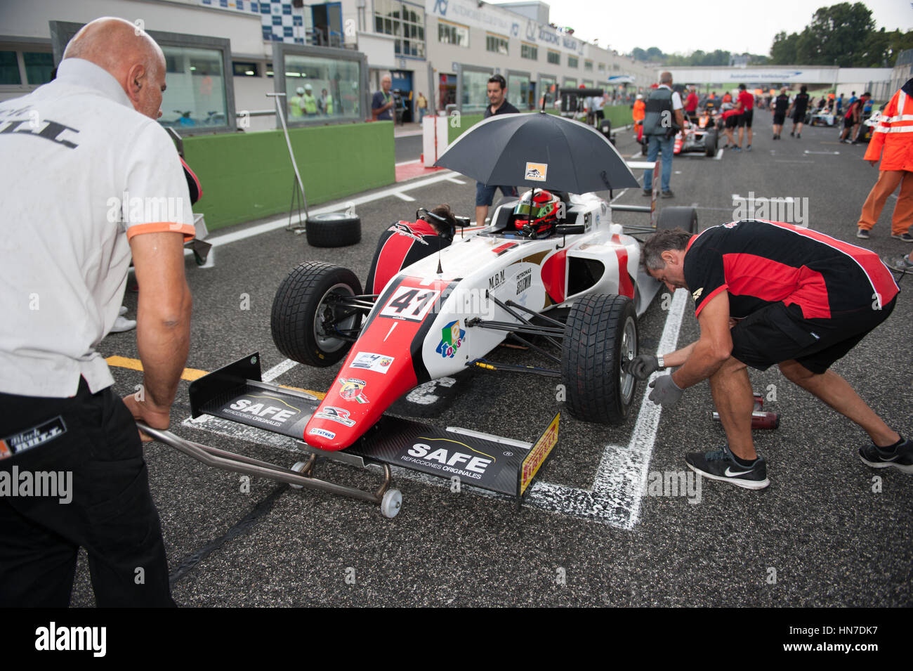 Vallelunga, Rom, Italien. 10. September 2016. Formel 4, Auto auf der Startlinie vor dem Rennen Stockfoto