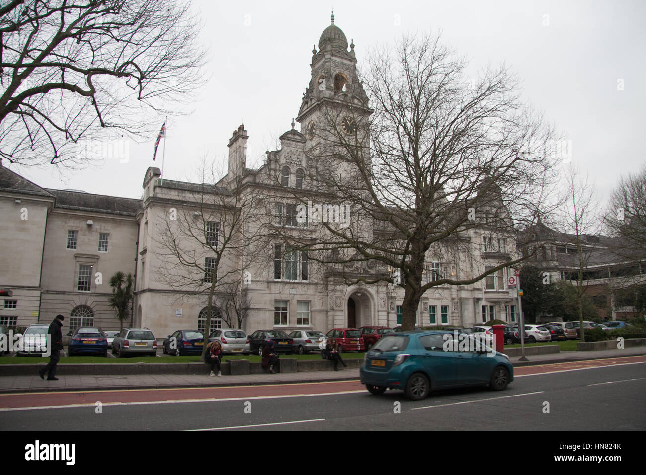 Kingston upon Thames, Großbritannien. 9. Februar 2017. Konservative kontrollierten Surrey County Council in Kingston upon Thames von Labour-Chef Jeremy Corbyn der ein Schatz-Deal mit Ministern den Rat Steuersatz von 15 % anzuheben, um Sozialfürsorge Kredit finanzieren beschuldigt: Amer Ghazzal/Alamy Live-Nachrichten Stockfoto