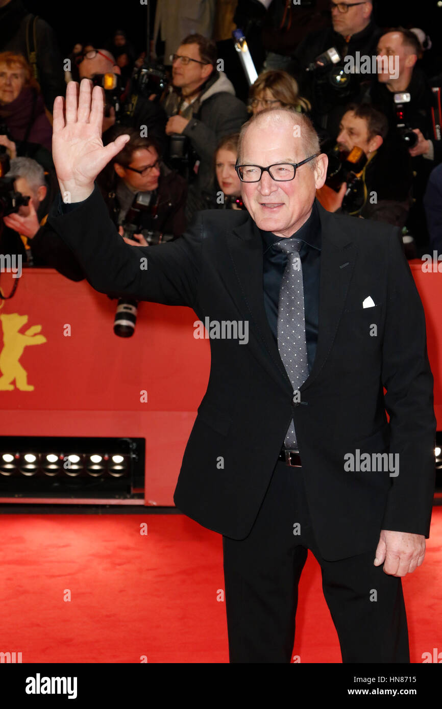 Berlin, Deutschland. 9. Februar 2017. Burghart Klaußner Teilnahme an der "Django" premiere und Eröffnungsfeier im Berlinale-Palast, Berlin, Deutschland, 09.02.2017 statt. Bildnachweis: T. Marke/Alamy Live-Nachrichten Stockfoto