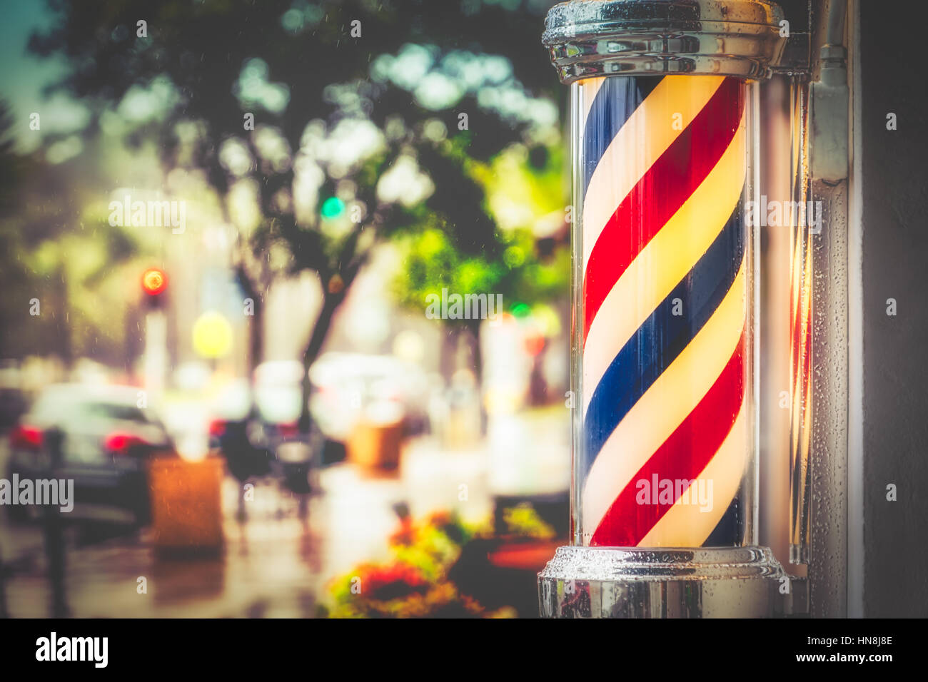 Regen sammeln auf dem Barber Shop Pol auf Insel Barbiere in Coronado, Kalifornien. Stockfoto