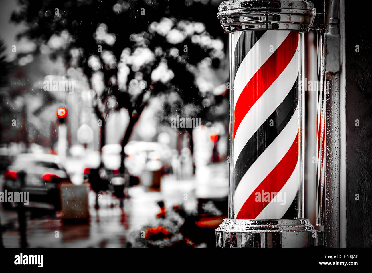Regen sammeln auf dem Barber Shop Pol auf Insel Barbiere in Coronado, Kalifornien. Stockfoto