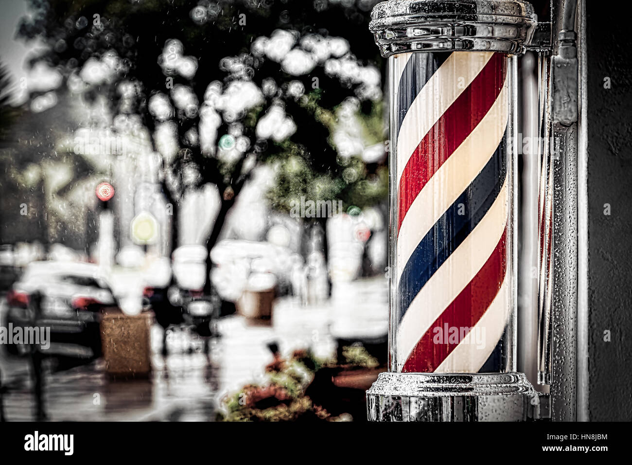 Regen sammeln auf dem Barber Shop Pol auf Insel Barbiere in Coronado,  Kalifornien Stockfotografie - Alamy