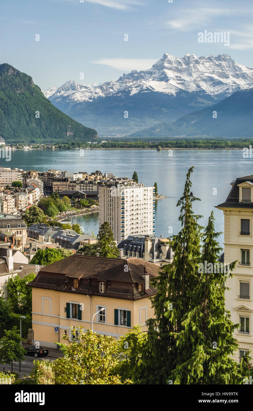 Stadtzentrum und Genfersee von Montreux, Waadt, Schweiz Stockfoto