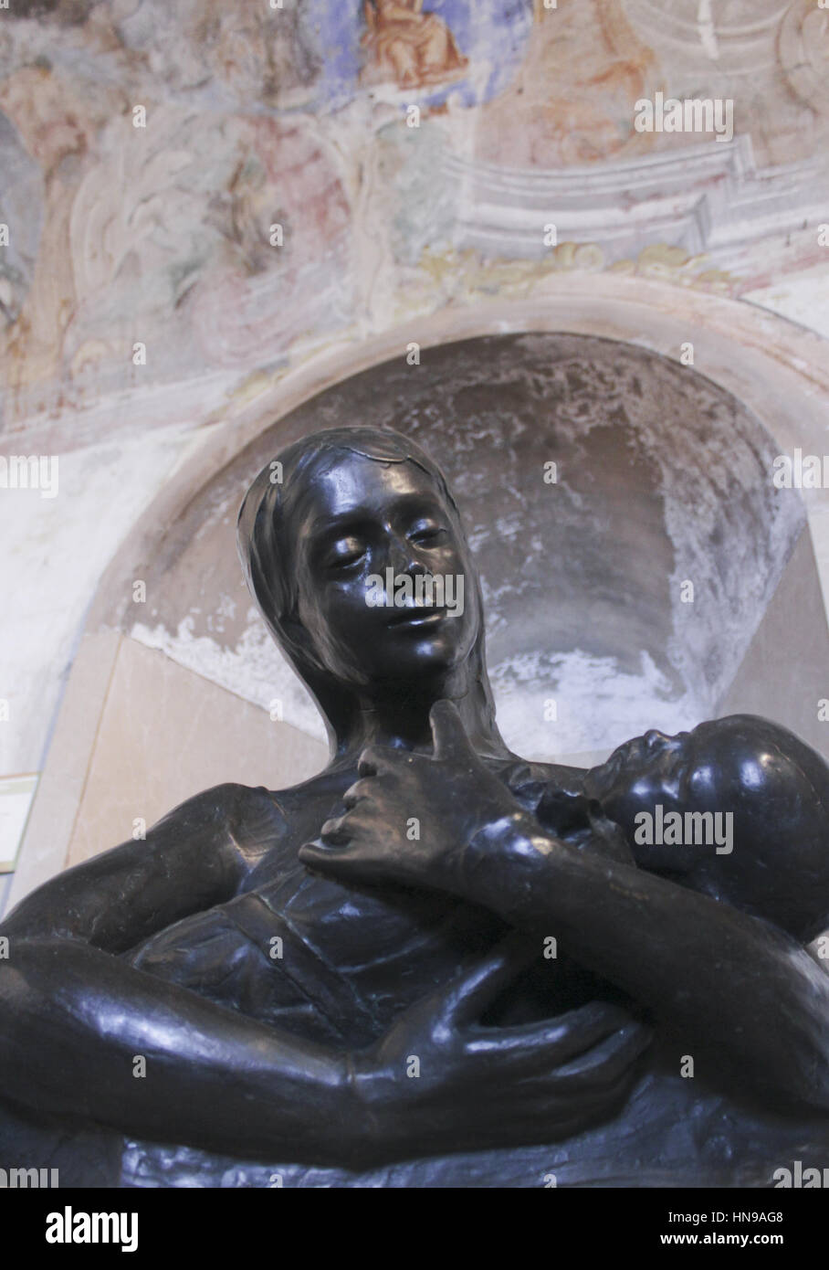 Kunst im öffentlichen Raum Schätze aufbewahrt, in dem mittelalterlichen Dorf von Avigliana (Turin) Stockfoto