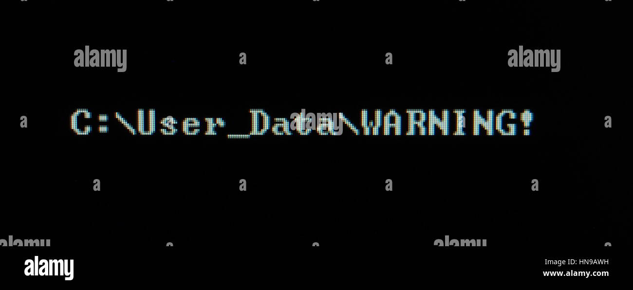 Computer-Screenshot von schwarzem Hintergrund und weißer Warnungstext Sicherheit Stockfoto