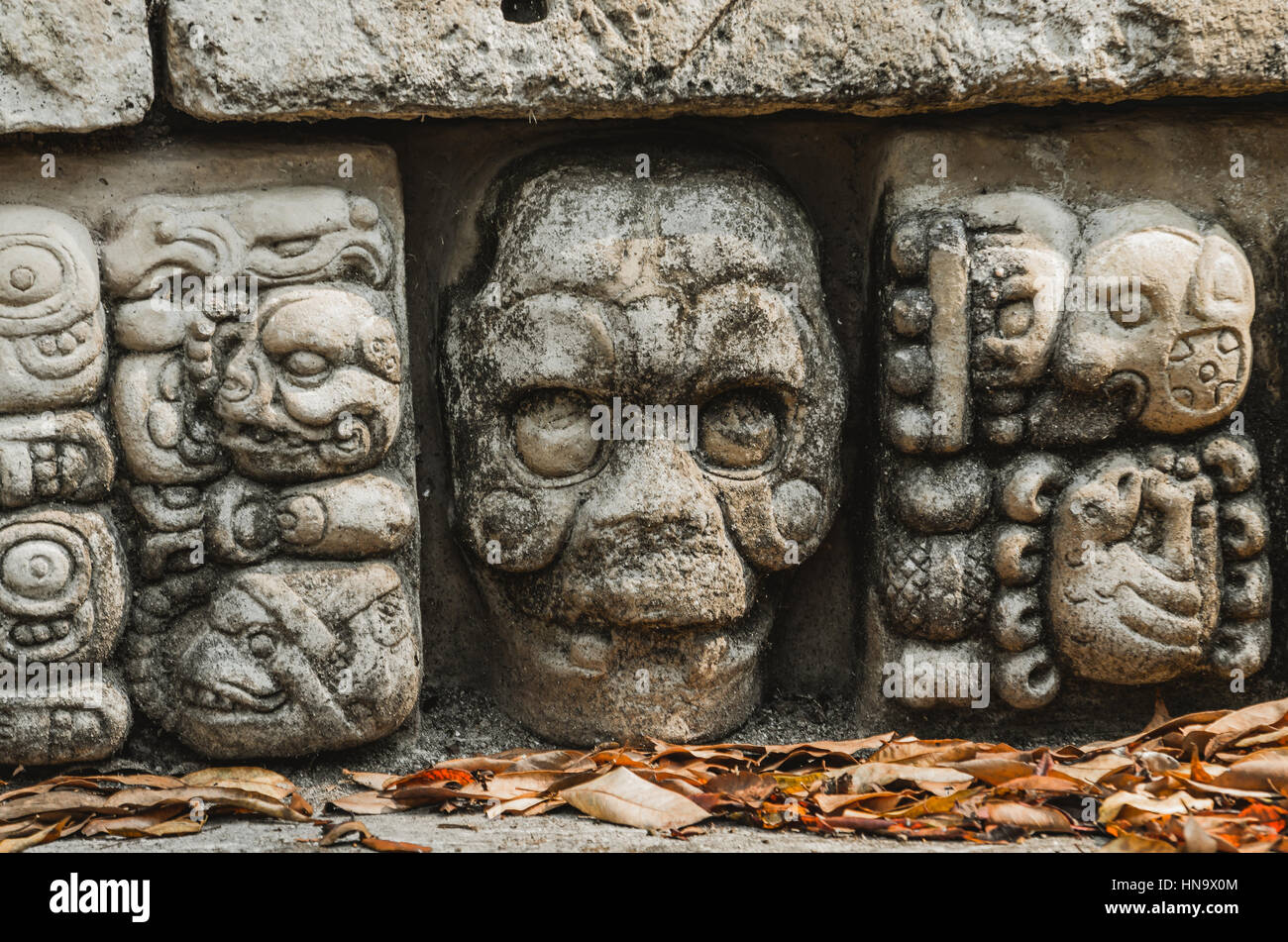 Stein-Skulptur in Copán ruinas Stockfoto