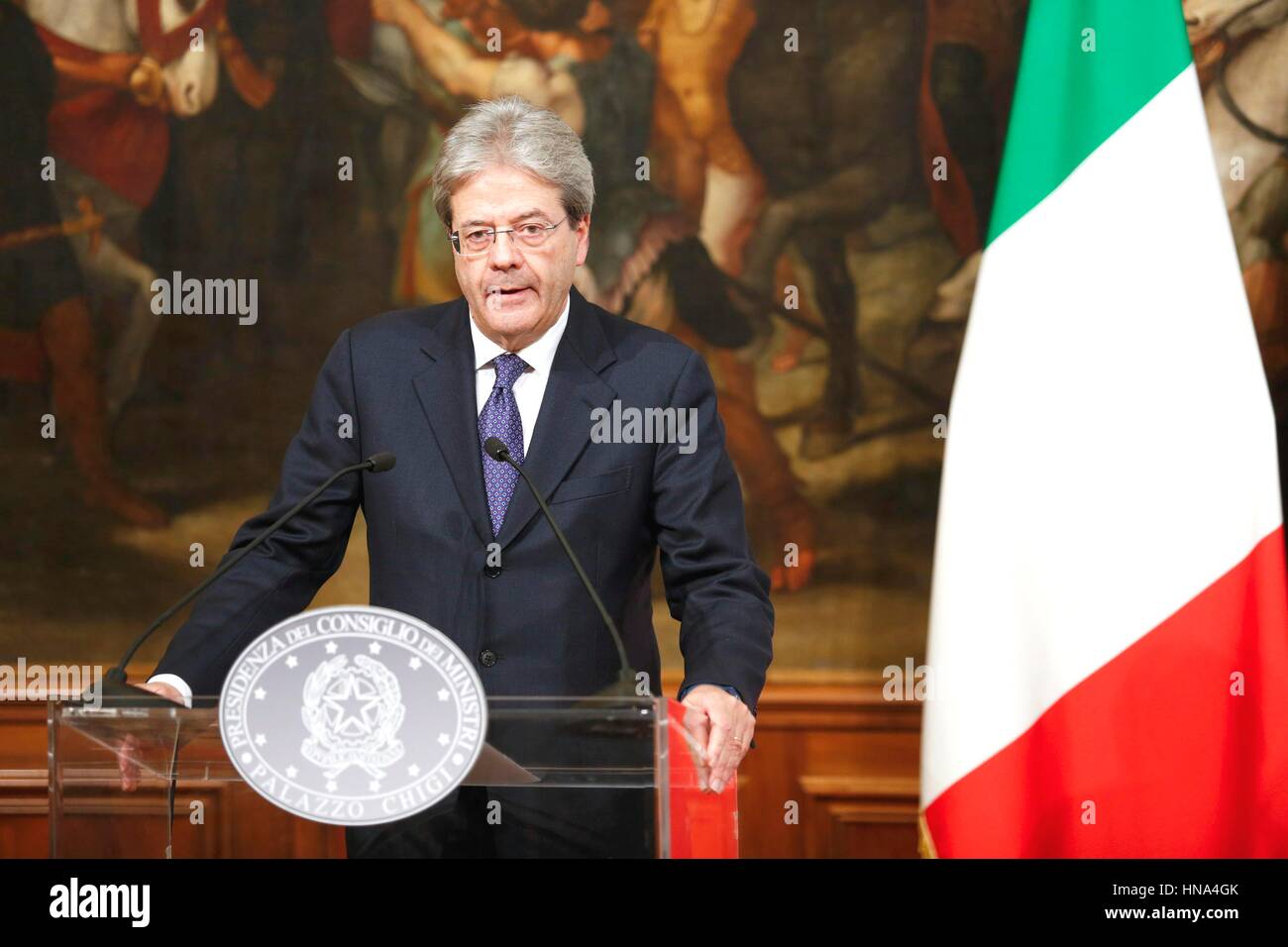 Paolo Gentiloni, der italienische Ministerpräsident, Rom, Italien, Credit 23. Dezember 2016 © Remo Casilli/Sintesi/Alamy Stock Photo Stockfoto