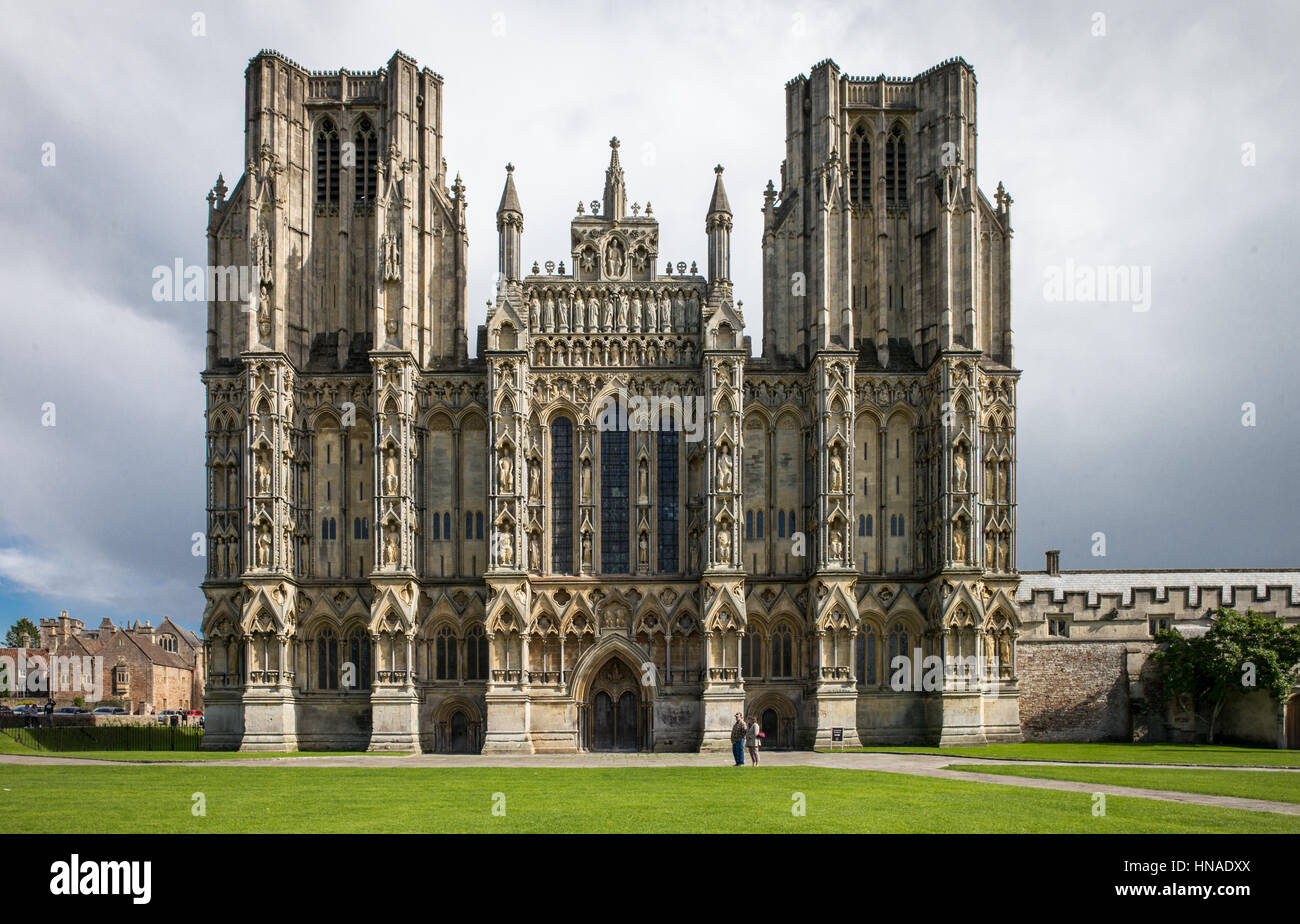 Westfassade der Kathedrale von Wells Stockfoto