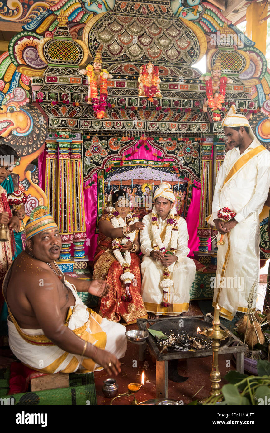 Hinduistische Hochzeitszeremonie, Deniyaya, Sri Lanka Stockfoto