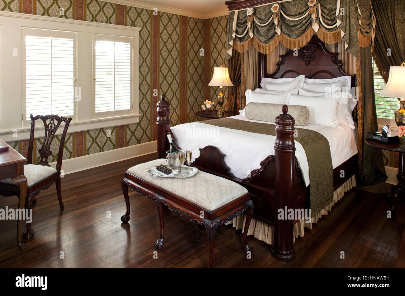 Gästezimmer auf einem Mississippi-Inn, Fairview Inn, Jackson, MS. Stockfoto