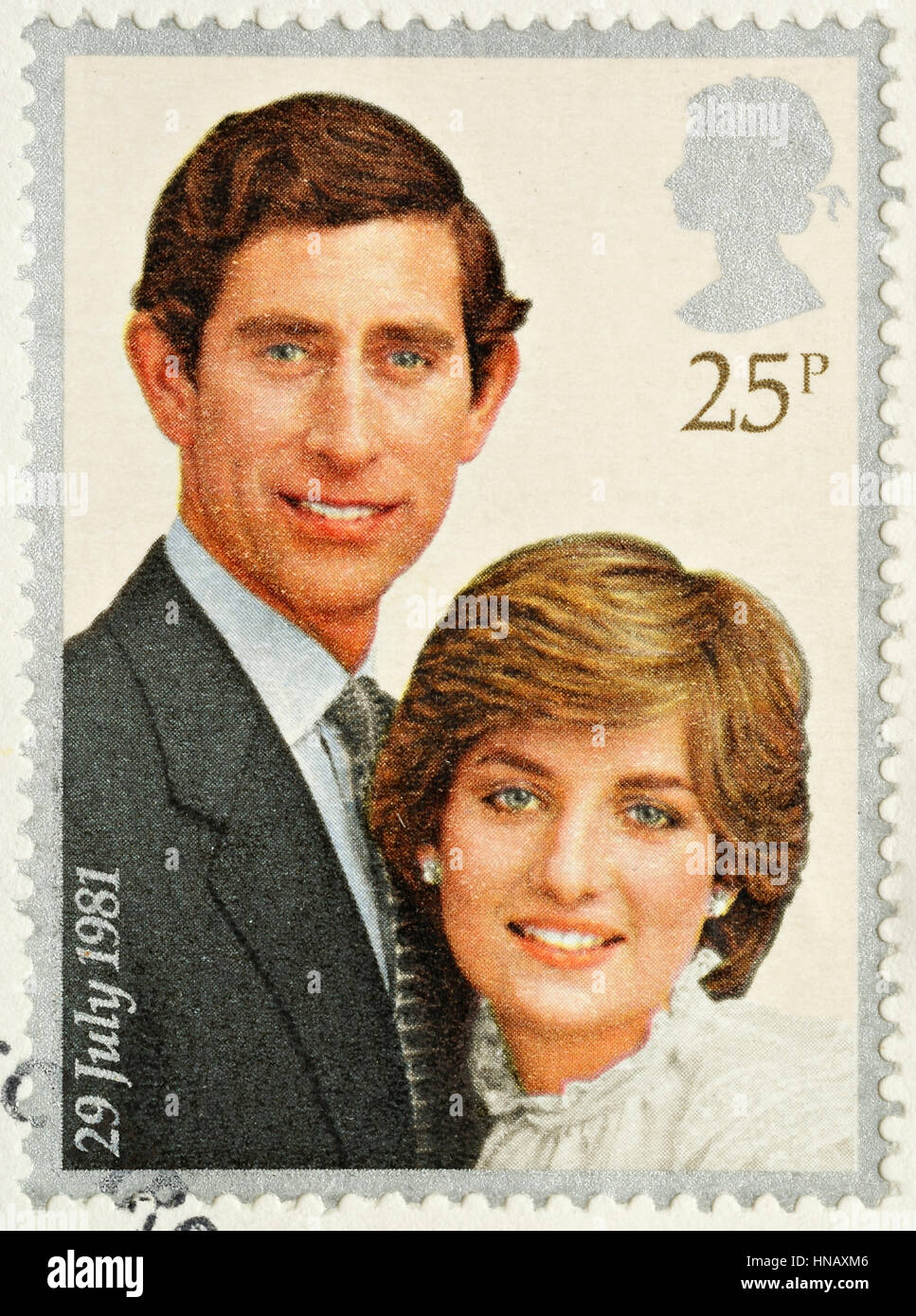 Vereinigtes Königreich - ca. 1981: A britische verwendete Briefmarke feiert die königliche Hochzeit von Prinz Charles und Lady Diana Spencer Stockfoto