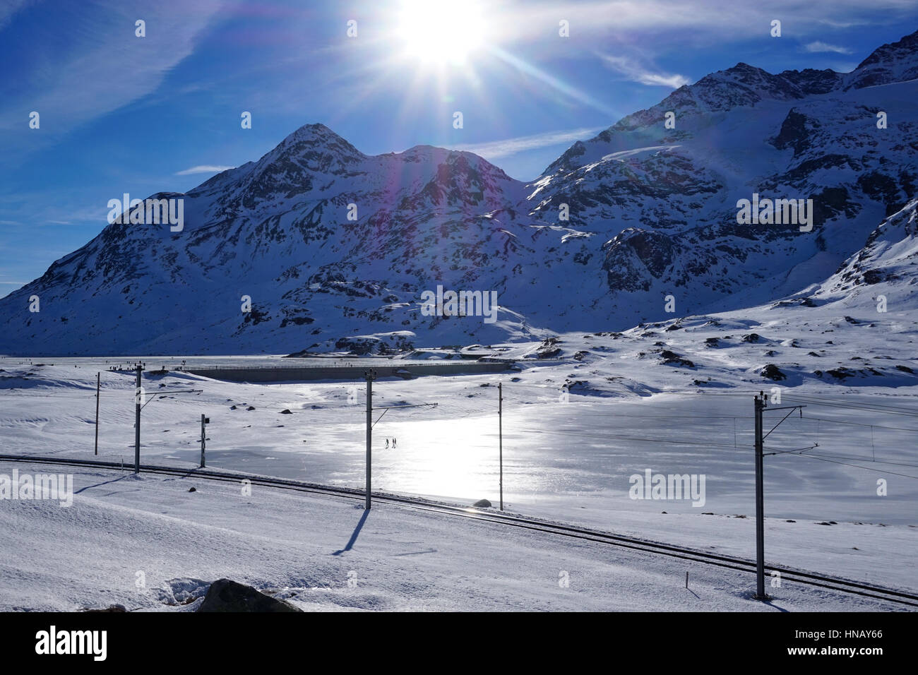 Roten Bernina Zug Lago Bianco Schweiz Stockfoto