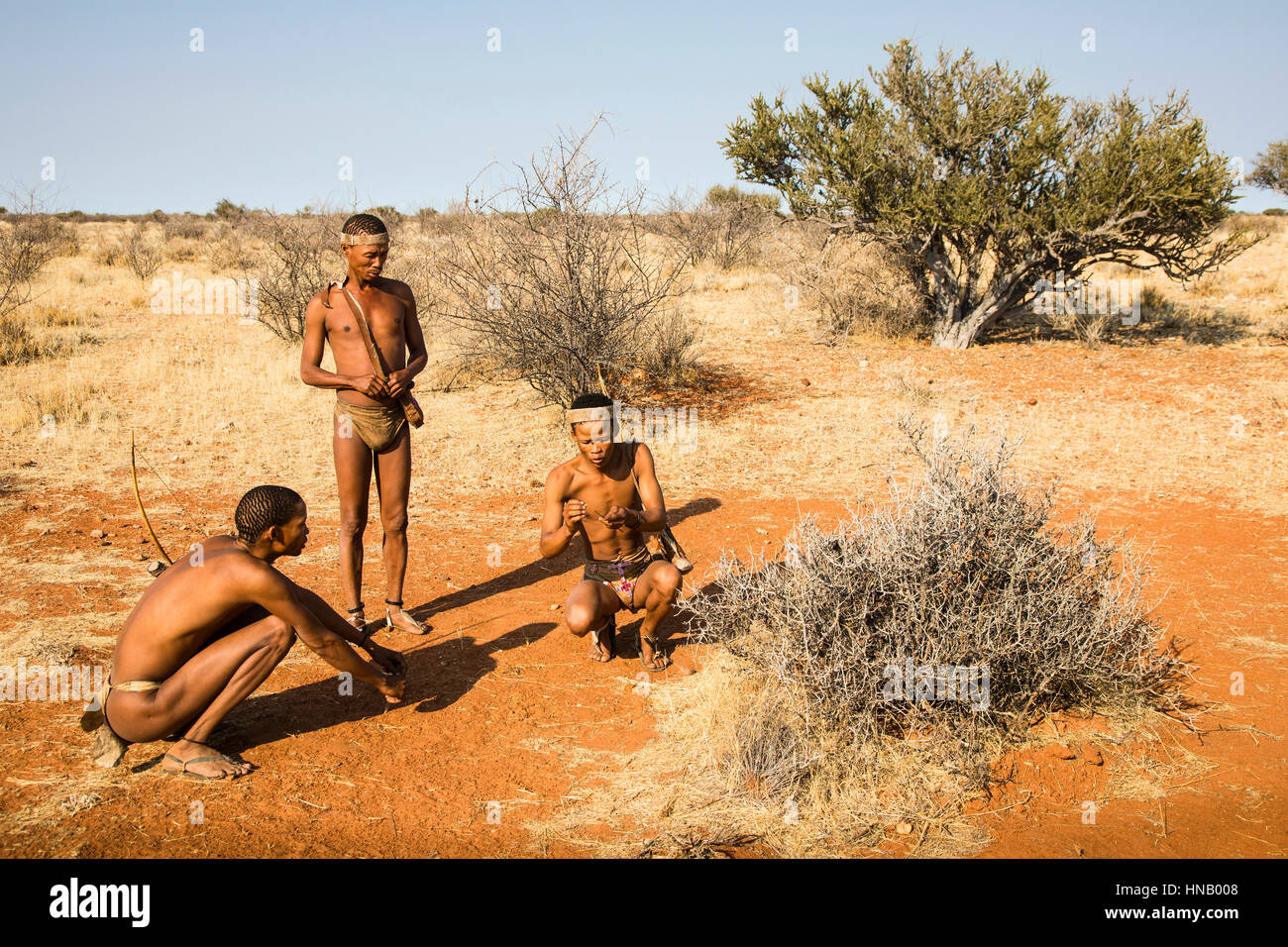 San, auch als Buschmänner oder Basarwa, Lapa Lange Lodge, Namibia, Afrika, von Monika Hrdinova/Dembinsky Foto Assoc bekannt Stockfoto