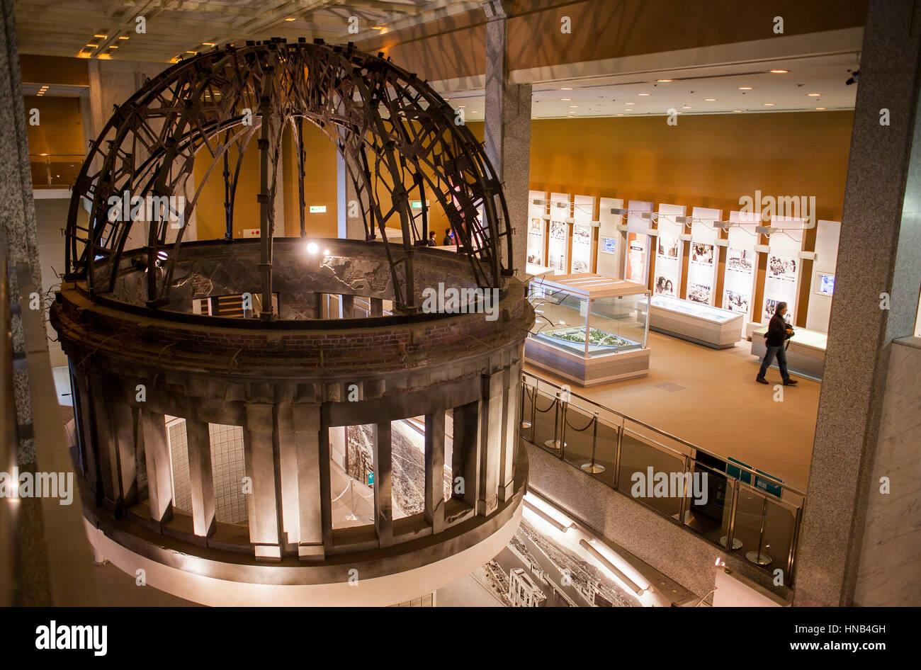 Hiroshima Peace Memorial Museum, Replica Atomic Bomb Dome, Hiroshima, Japan Stockfoto