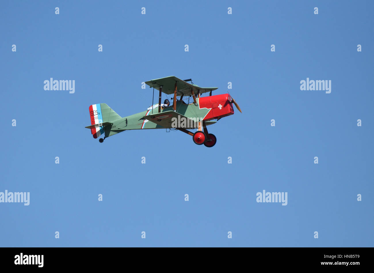 Ein WW1 SE 5A im Flug in Toulouse Francazal Stockfoto
