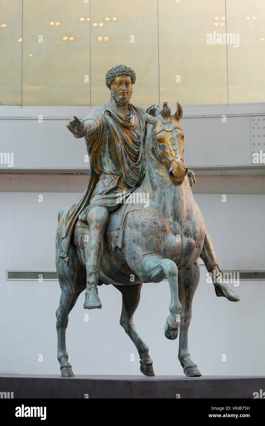 Rom. Italien. Bronzene Reiterstatue (161-180 n. Chr.) des Roman Emperor Marcus Aurelius (121-180 n. Chr.), Capitoline Museum. Musei Capitolini. Stockfoto